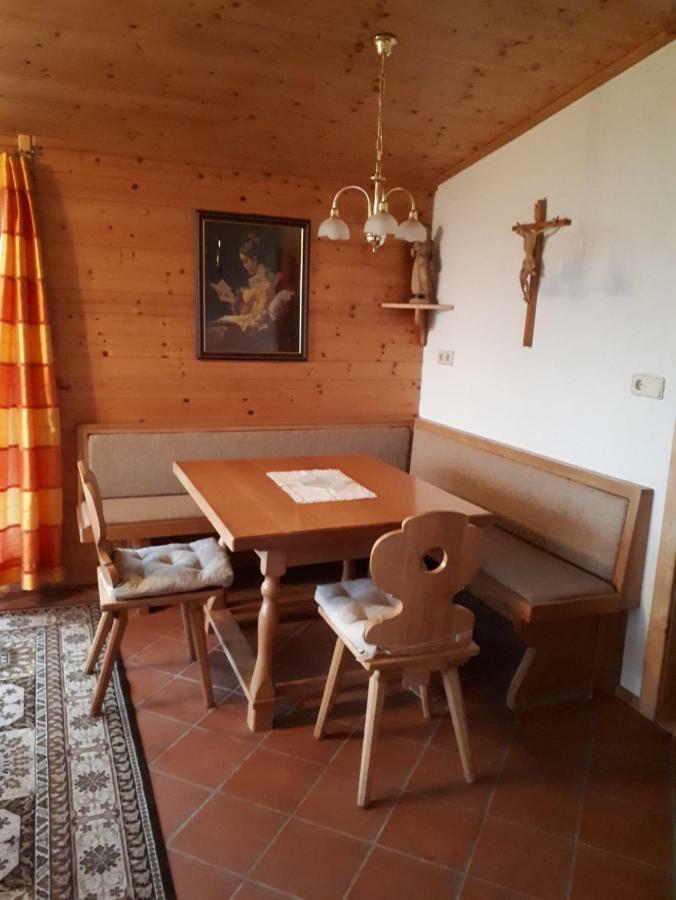 Villa Urlaub Im Blockhaus Diex Esterno foto